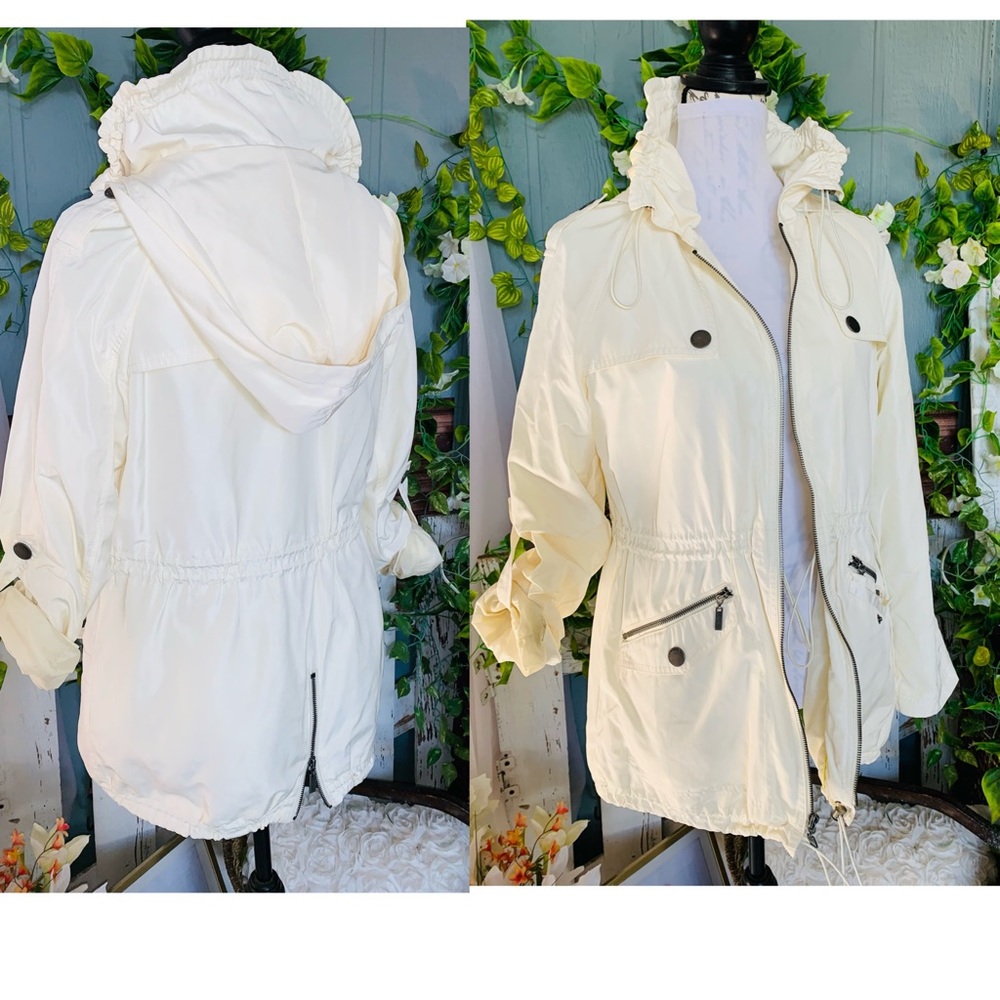 NWOT Green With Envy 90’s Inspired Rain Coat